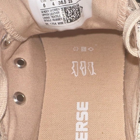 Brand new Converse they have the snakeskin leather effect. - Picture 4 of 4